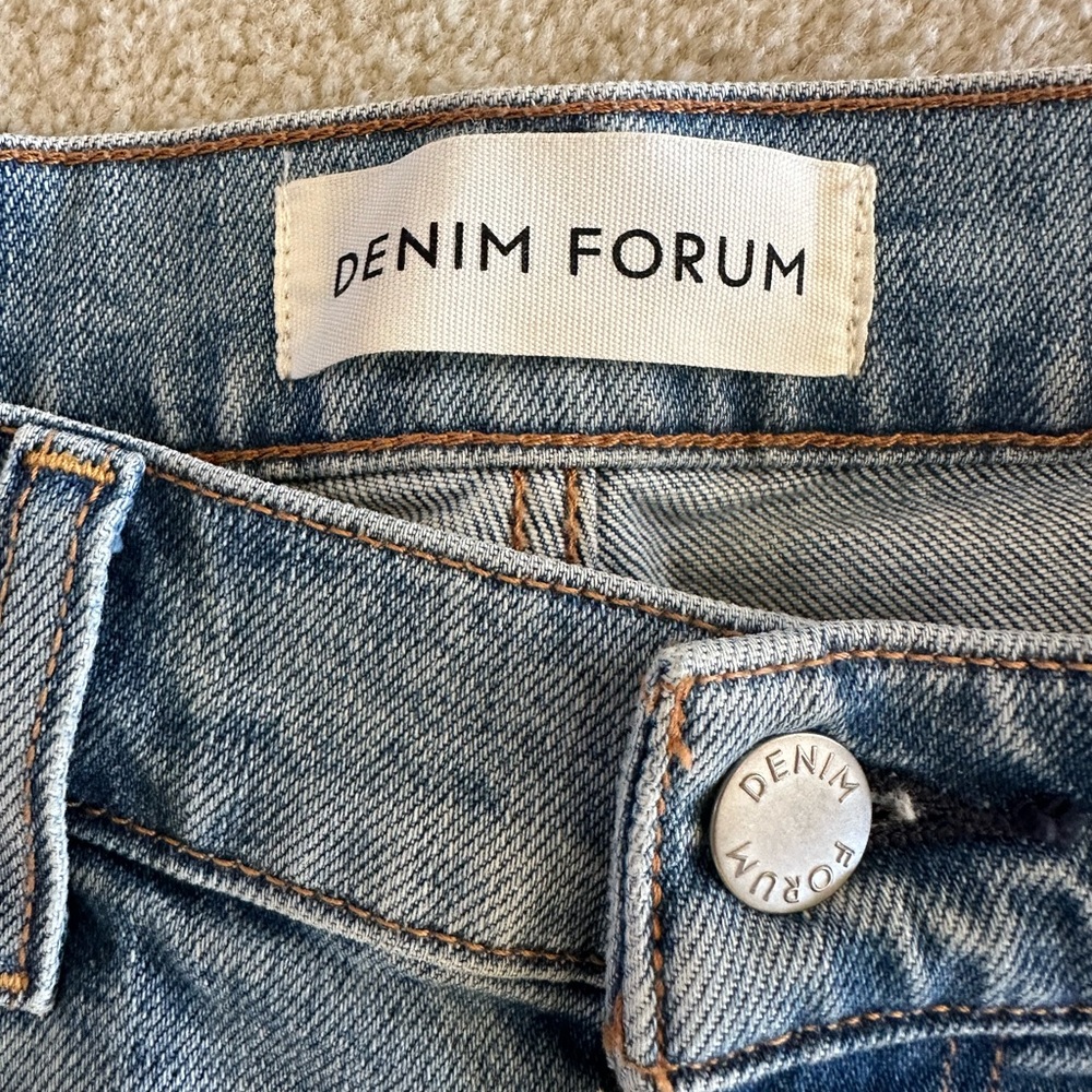 Aritzia Denim Forum The 90's Sculpt Mid-rise Straight Jean | Size 26 - Picture 10 of 14